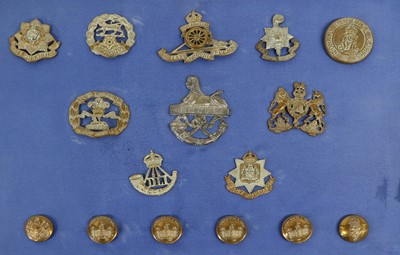 Lot 19 - A 1914 Star, awarded to SE-819 PTE.M.MARTIN, A....