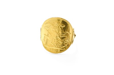 Lot 400 - A Sovereign Ring, dated 1912, finger size Q1/2