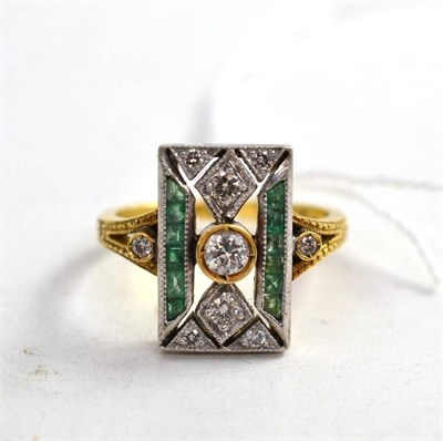 Lot 137 - An Art Deco style diamond and emerald plaque ring, stamped '750'