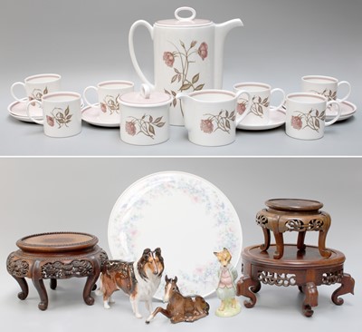 Lot 319 - A Susie Cooper Talisman C1139 Pattern Coffee...