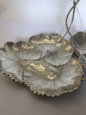 Lot 2081 - An American Silver Double-Dish