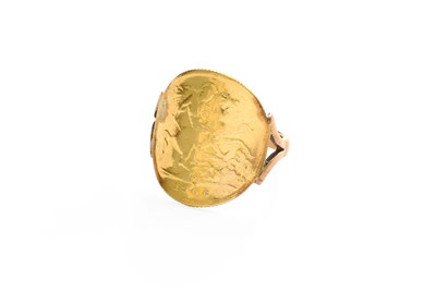 Lot 74 - A Half Sovereign Ring, dated 1906, finger size...