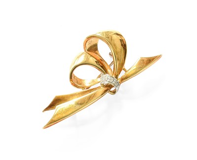 Lot 448 - A Diamond Bow Brooch, the yellow plain...