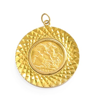 Lot 78 - A Sovereign Pendant, dated 1904, in a 9 carat...