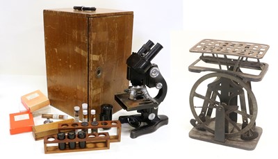 Lot 118 - E Leitz Binocular Microscope