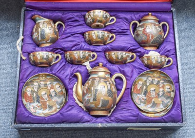 Lot 208 - An Early 20th Century Japanese Boxed Tea Set