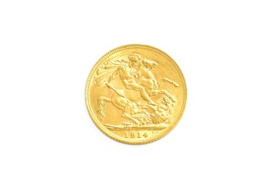 Lot 25 - George V, Sovereign 1914; extremely fine with...