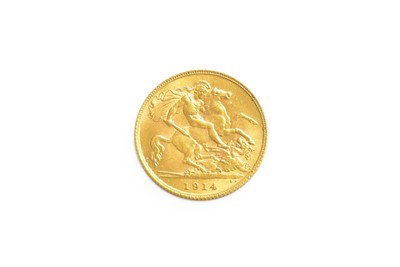 Lot 26 - George V, Half Sovereign 1914; extremely fine...