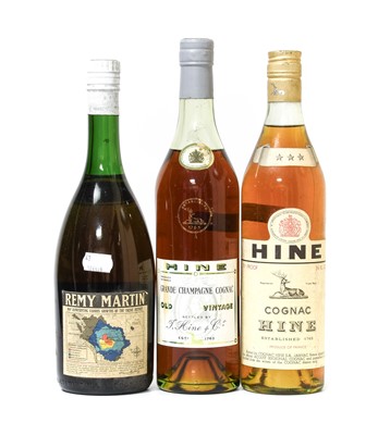 Lot 5105 - Hine 3 Star Cognac, 1960s bottling (one...