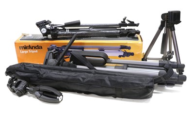 Lot 137 - Compact Cameras