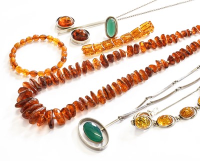 Lot 100 - A Small Quantity of Amber Jewellery,...