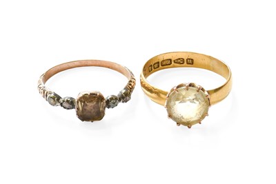 Lot 339 - A 22 Carat Gold Citrine Ring, the round cut...