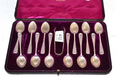 Lot 412 - Cased set of silver teaspoons and tongs