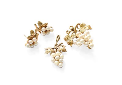 Lot 338 - A 9 Carat Gold Cultured Pearl Brooch, Pendant...