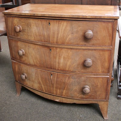 Lot 1136 - An Early 19th Century Mahogany and Crossbanded...