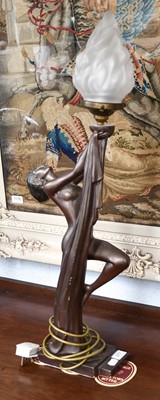 Lot 277 - An Art Deco Figural Lamp