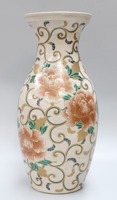 Lot 192 - A Japanese Earthenware Vase, early 20th...