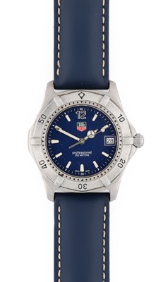 Lot 2448 - Tag Heuer: A Stainless Steel Calendar Centre...