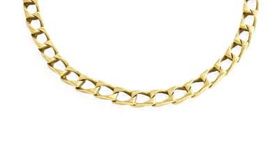 Lot 10 - A 9 Carat Gold Curb Link Necklace, length 40.5cm
