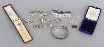 Lot 314 - A Small Quantity of Jewellery, including two...