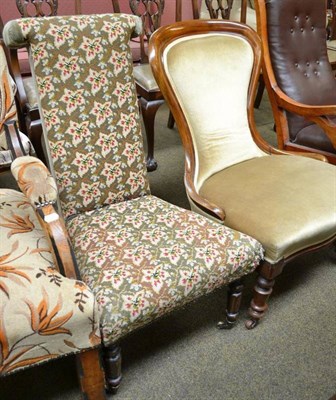 Lot 711 - Prie dieu chair and a nursing chair