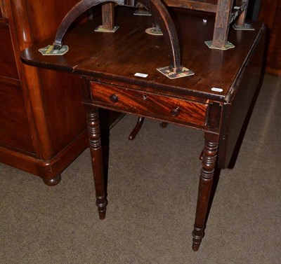 Lot 760 - A Victorian mahogany Pembroke table