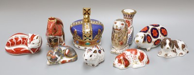 Lot 140 - Nine royal Crown Derby Imari Porcelain...