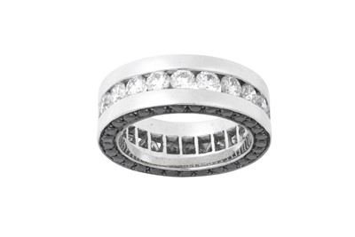 Lot 2046 - A Diamond Eternity Ring the colourless round...