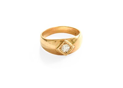 Lot 546 - An 18 Carat Gold Diamond Solitaire Ring, the...