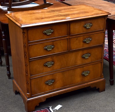 Lot 1487 - A Siesta Furniture Walnut Four Height Chest of...