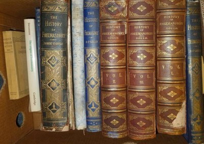 Lot 881 - A small quantity of books on Freemasonry (one box)