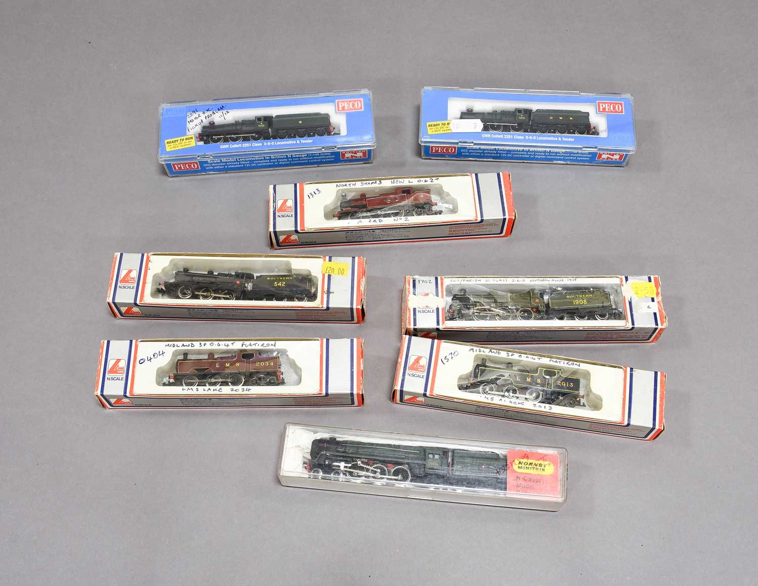 Lot 3386 - Peco Two Collett 2251 Class Locomotives