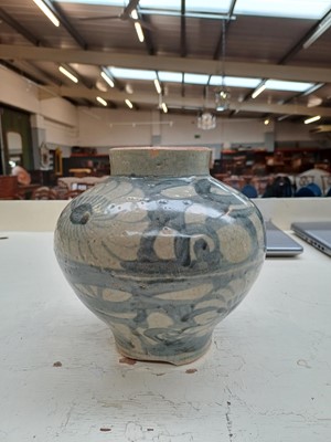 Lot 265 - A Chinese Ming Dynasty Provincial Porcelain...