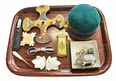 Lot 566 - A Small Group of Collectables to Include, a...