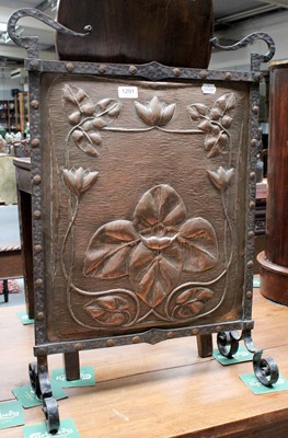 Lot 1291 - An Arts & Crafts Copper Fire Screen, 55cm by 75cm