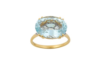 Lot 2049 - A 14 Carat Gold Aquamarine Ring the oval cut...