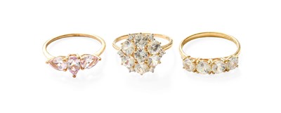 Lot 329 - A 9 Carat Gold White Zircon Cluster Ring,...