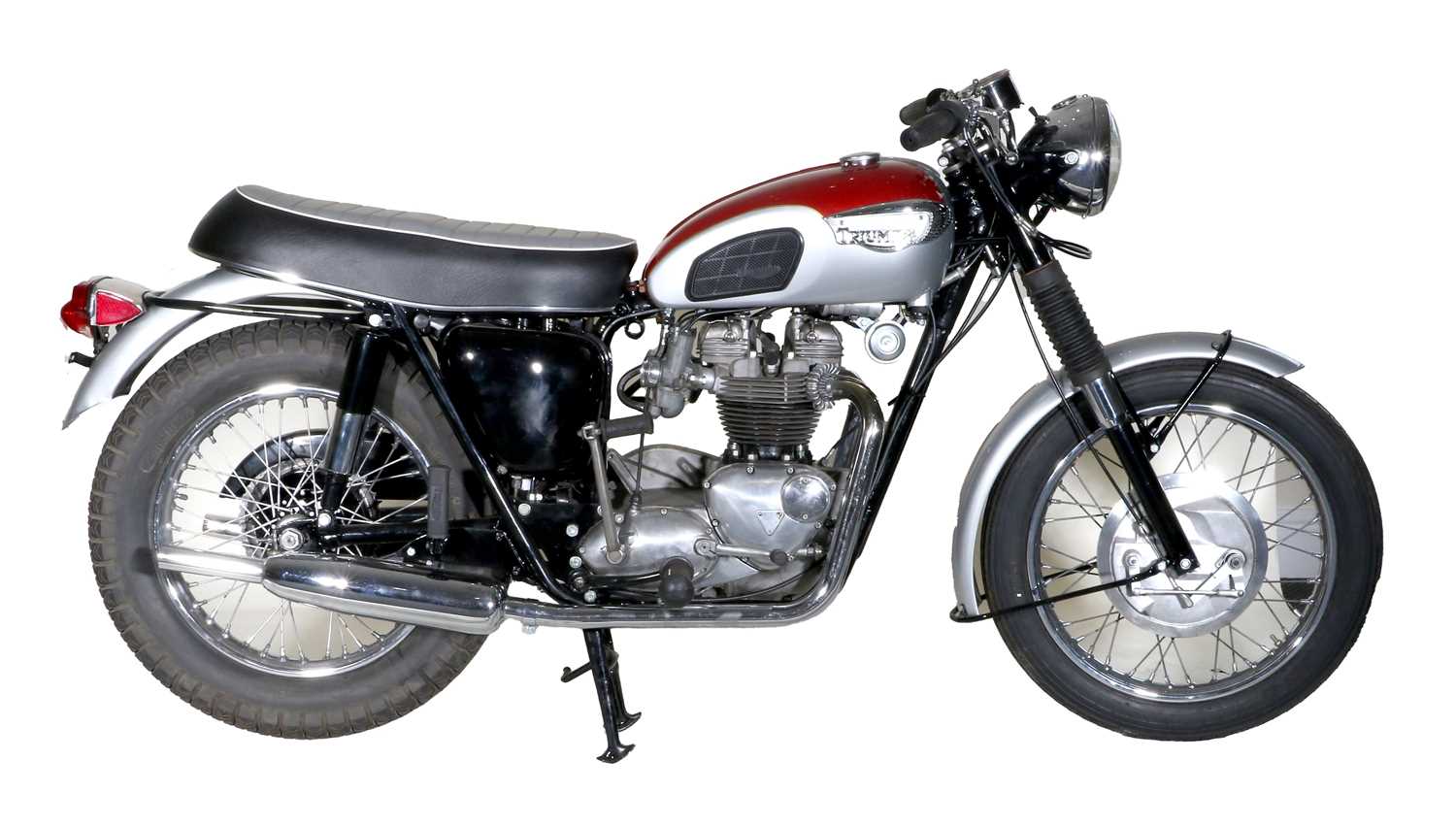 Lot 679 - Triumph T120R Burgundy and Sliver 650cc C.1968