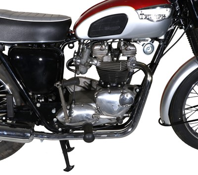 Lot 679 - Triumph T120R Burgundy and Sliver 650cc C.1968