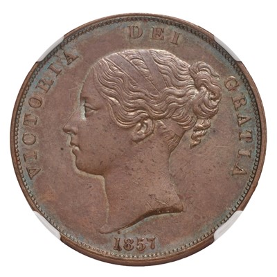 Lot 88 - Victoria, Penny 1857, plain trident (S.3948)...