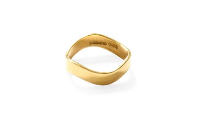 Lot 333 - An 18 Carat Gold Band Ring, of undulating...