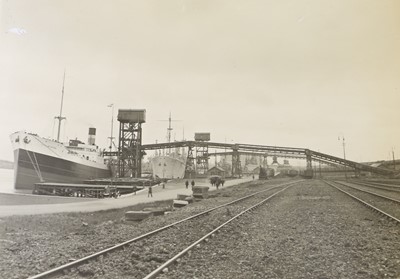 Lot 91 - Shipping. A very good collection of Shipping...