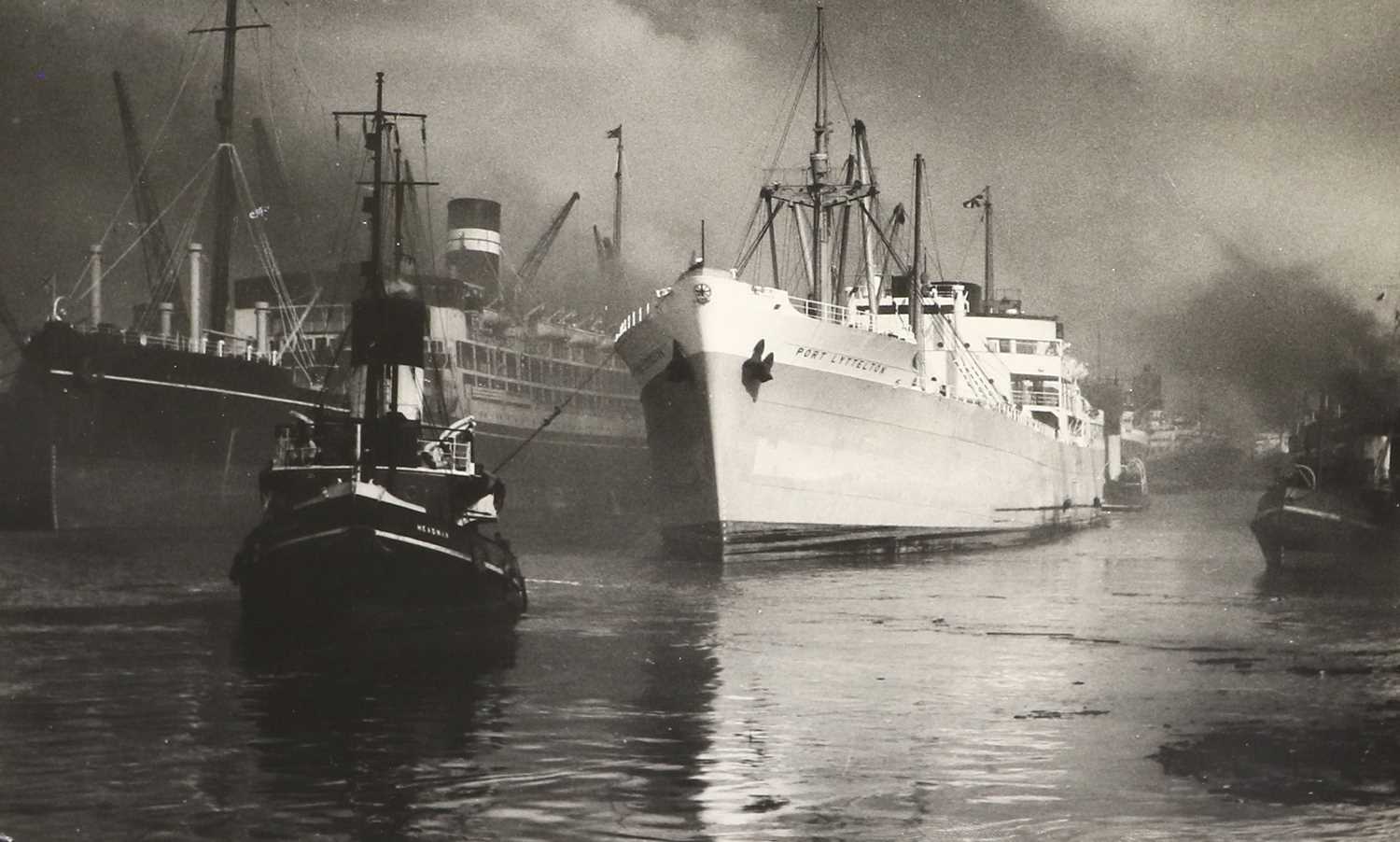Lot 91 - Shipping. A very good collection of Shipping...