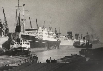 Lot 91 - Shipping. A very good collection of Shipping...