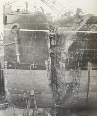 Lot 91 - Shipping. A very good collection of Shipping...