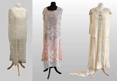 Lot 2199 - Circa 1920s Cream Cotton Filet Lace Sleeveless...