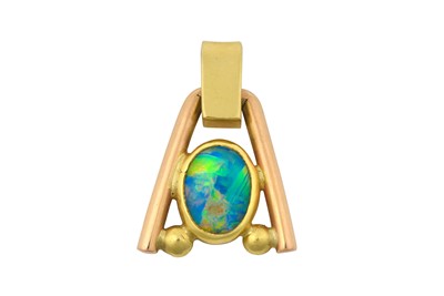 Lot 2090 - An 18 Carat Gold Opal Pendant the oval opal...