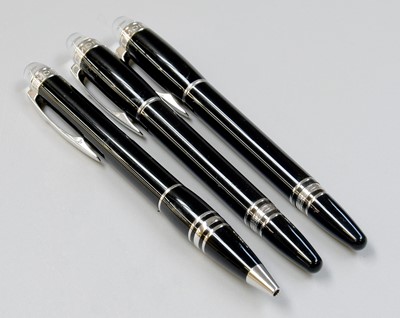 Lot 89 - Three Montblanc Starwalker Pens, each with...