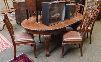 Lot 1424 - A Mahogany Extending Dining Table, early 20th...