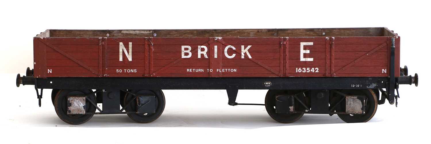 Lot 625 - Kit/Scratch Built 5" Gauge 5 Plank Bogie Brick Wagon NE